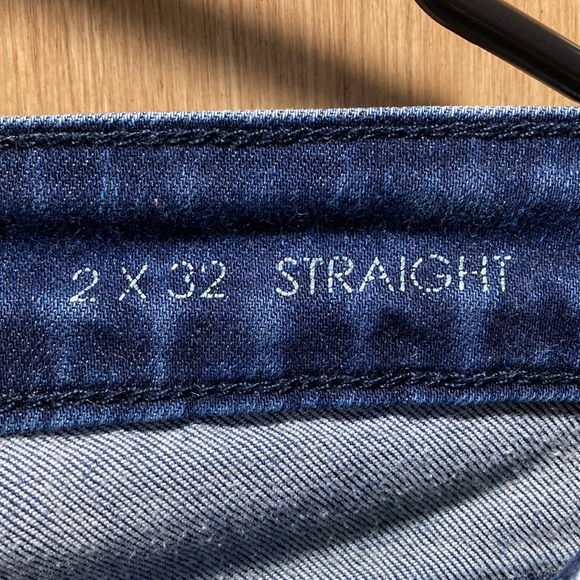 Woman’s Calvin Klein Jeans Size 2x32 Straight - Picture 5 of 7
